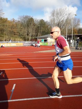 Als alternatief voor de Zevenheuvelenloop, liep André de Zier Running Herfstloop in den Haag.